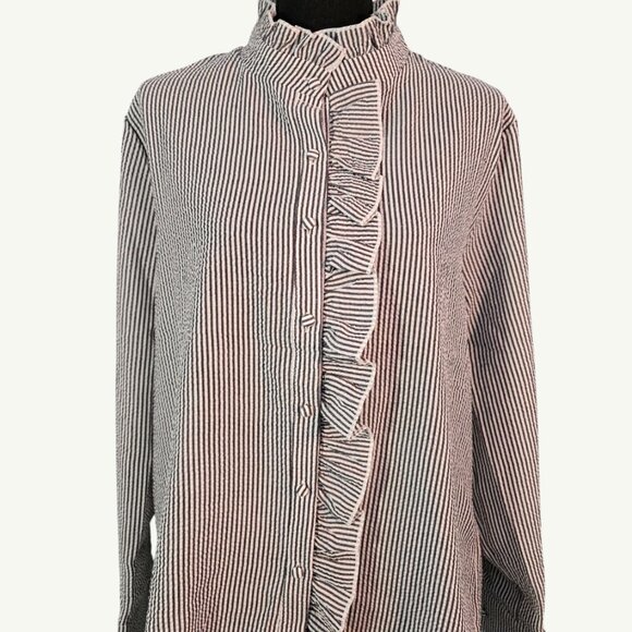 🩶Women’s Ruffle Detail Striped Button-Up Shirt | XXL (14) | NEW 🩶 - Picture 5 of 8